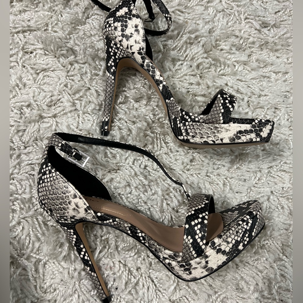 Snake print heels stiletto